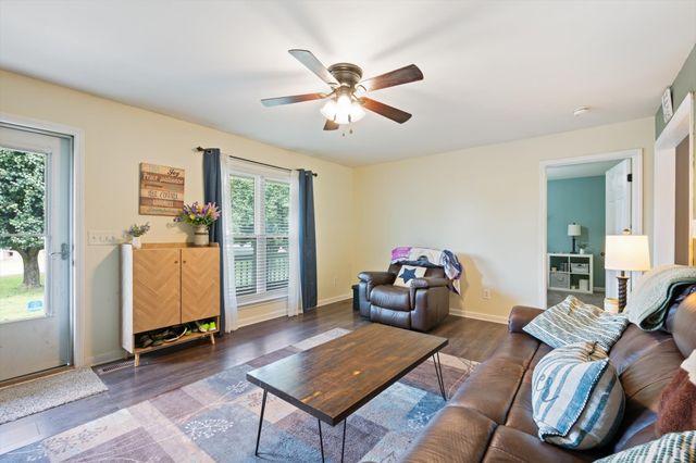 132 Ben Dr, Springfield, TN 37172