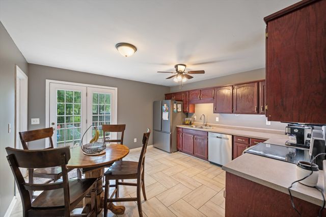 132 Ben Dr, Springfield, TN 37172