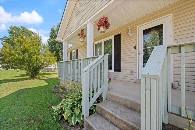 132 Ben Dr, Springfield, TN 37172