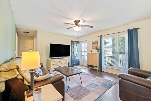132 Ben Dr, Springfield, TN 37172
