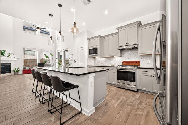 6007 Briarstone Crest Drive, Katy, TX 77493