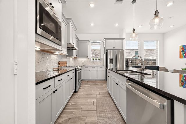 6007 Briarstone Crest Drive, Katy, TX 77493