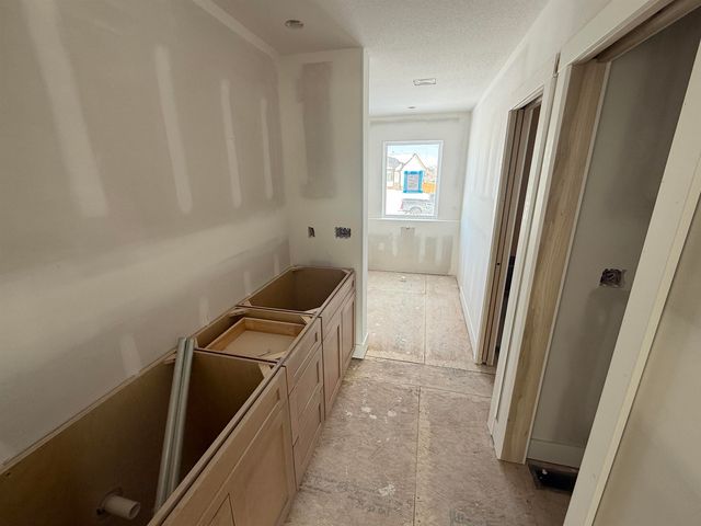 106 E Poplar Ct, Goddard, KS 67052