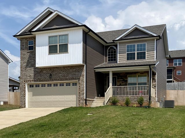 835 Crestone Ln, Clarksville, TN 37042