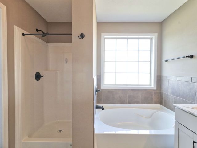 835 Crestone Ln, Clarksville, TN 37042