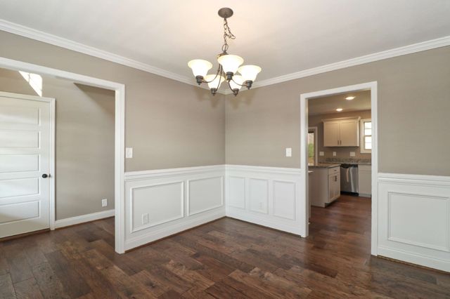835 Crestone Ln, Clarksville, TN 37042