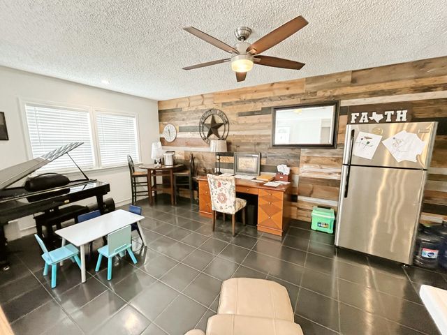 905 Miranda Drive, Mesquite, TX 75149