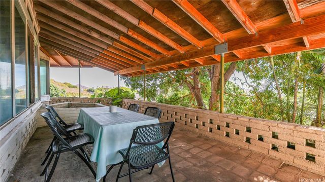 2026 Ahualani Place A, Honolulu, HI 96822