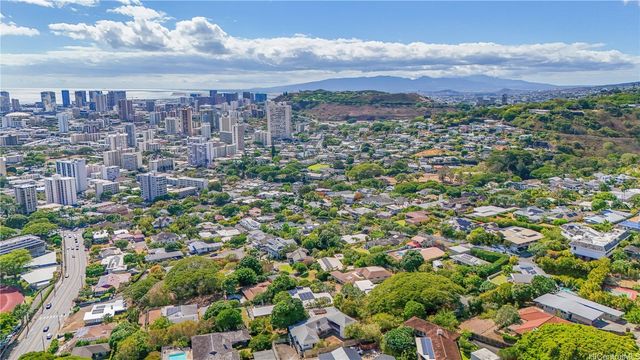 2026 Ahualani Place A, Honolulu, HI 96822