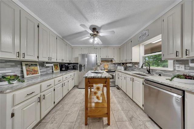 399 Smith Road, Ball Ground, GA 30107