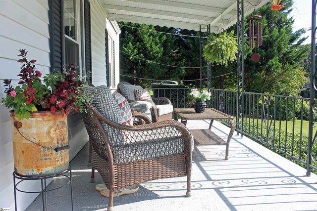 31 Racine Court, Greenville, SC 29617