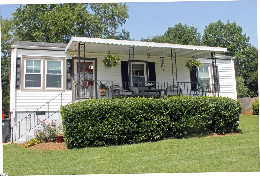 31 Racine Court, Greenville, SC 29617