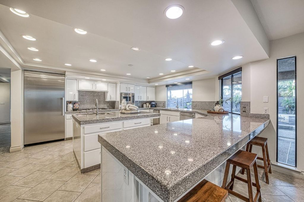 Image 20 of property listing at 2788 W Bluff Avenue, Fresno, CA 93711