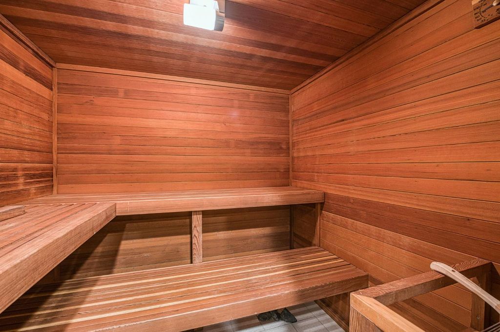Image 39 of property listing at 2788 W Bluff Avenue, Fresno, CA 93711
