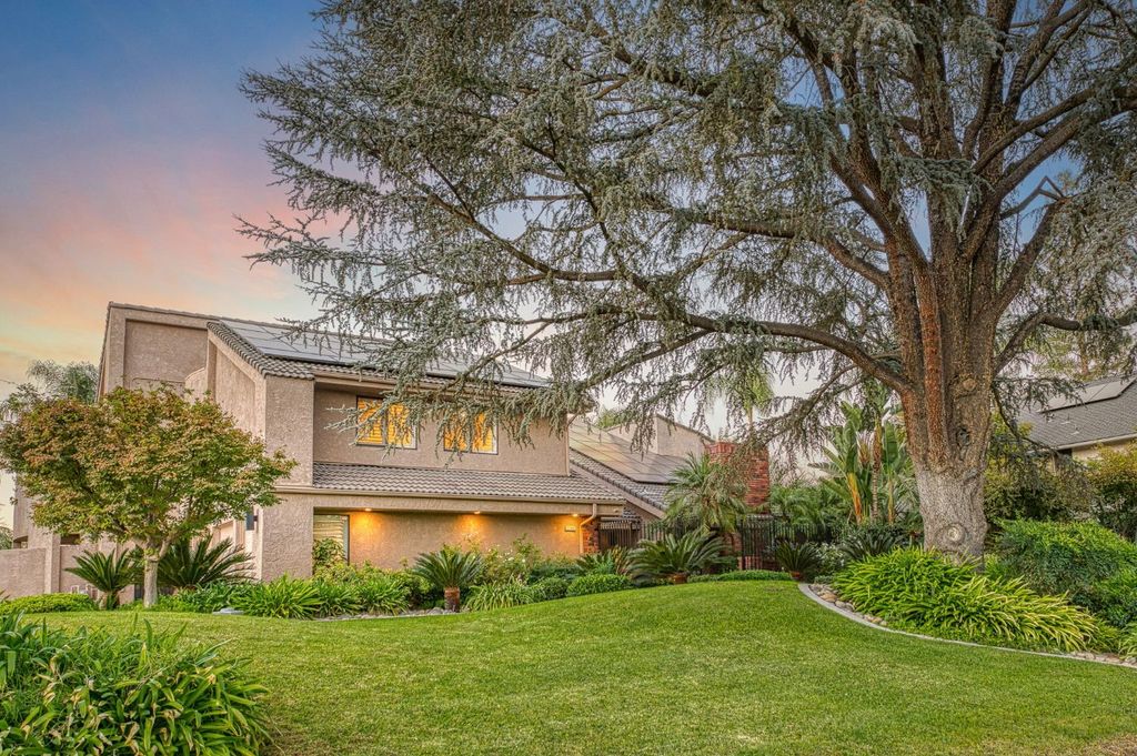 Image 52 of property listing at 2788 W Bluff Avenue, Fresno, CA 93711
