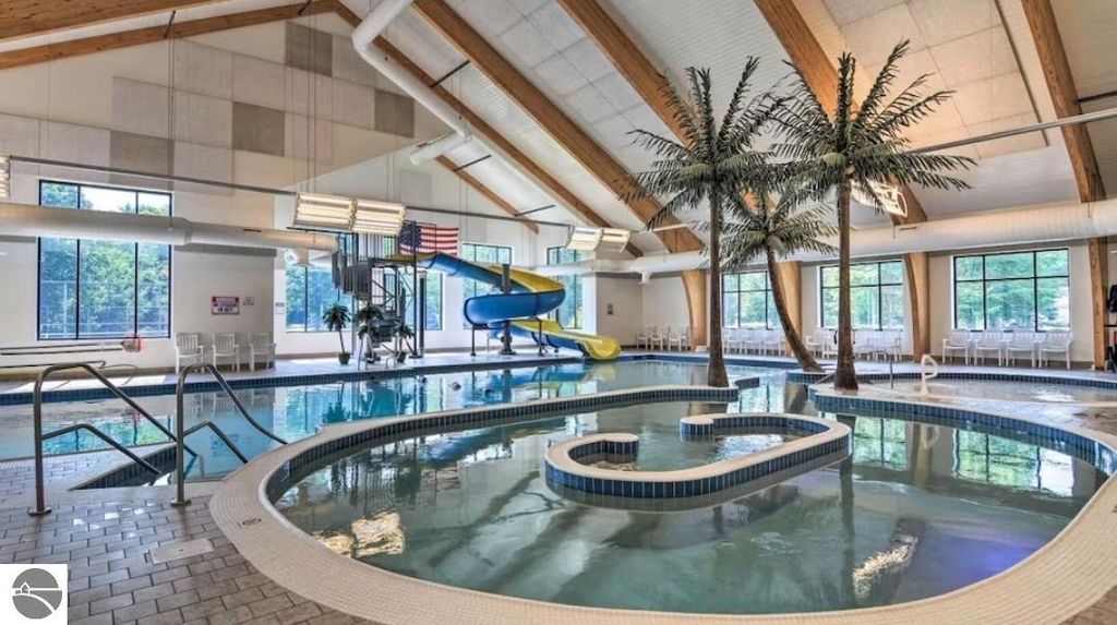 Image 5 of property listing at 311 Parkridge Drive, Mancelona, MI 49659