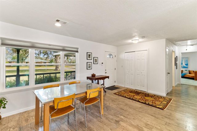 201 Southern Oaks Drive, Lake Jackson, TX 77566