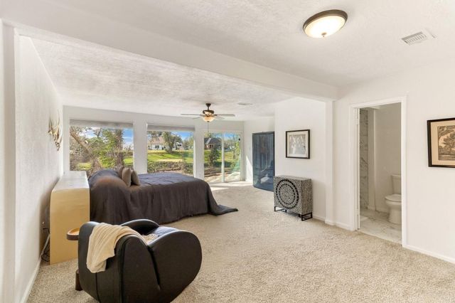 201 Southern Oaks Drive, Lake Jackson, TX 77566