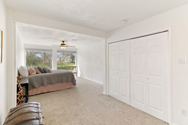 201 Southern Oaks Drive, Lake Jackson, TX 77566