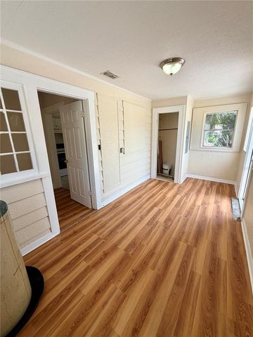 750 38TH AVENUE S, St Petersburg, FL 33705