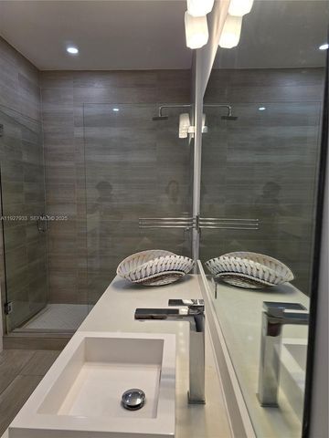 1600 SW 1st Ave 809, Miami, FL 33129