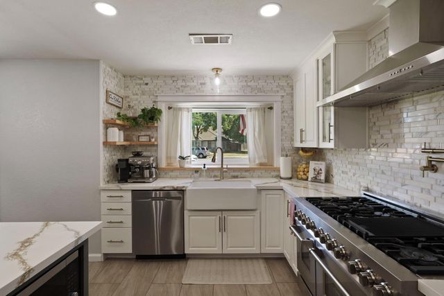1405 Marynell Dr, Ceres, CA 95307