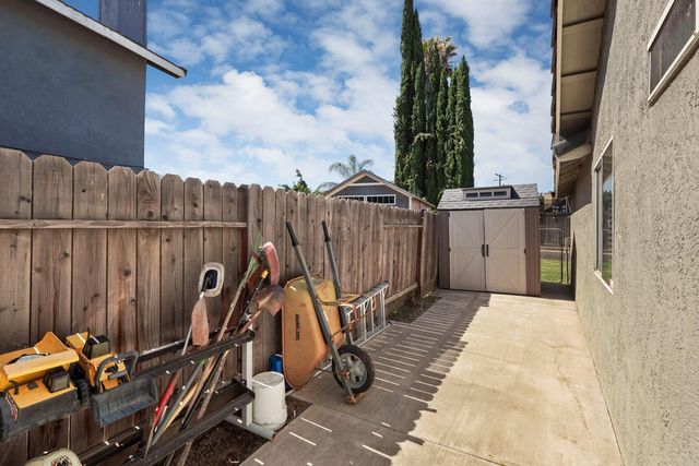 1405 Marynell Dr, Ceres, CA 95307