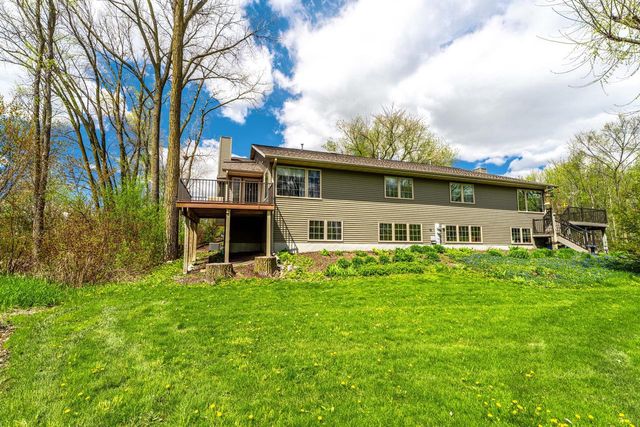 1602 Lisa LANE, New Holstein, WI 53061