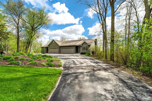 1602 Lisa LANE, New Holstein, WI 53061