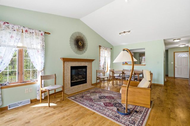 1602 Lisa LANE, New Holstein, WI 53061