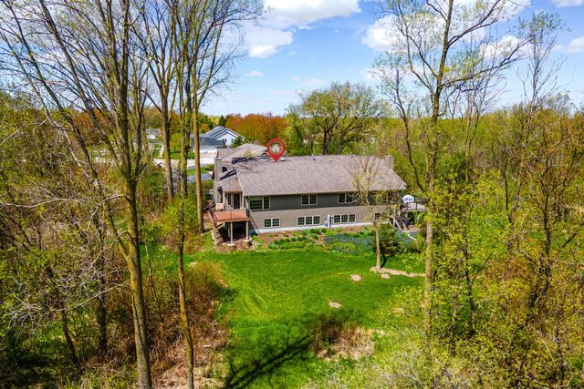 1602 Lisa LANE, New Holstein, WI 53061