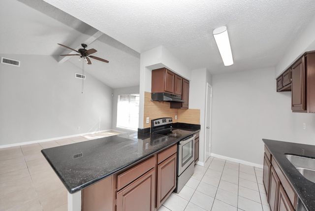 1911 Hammerwood Drive, Missouri City, TX 77489