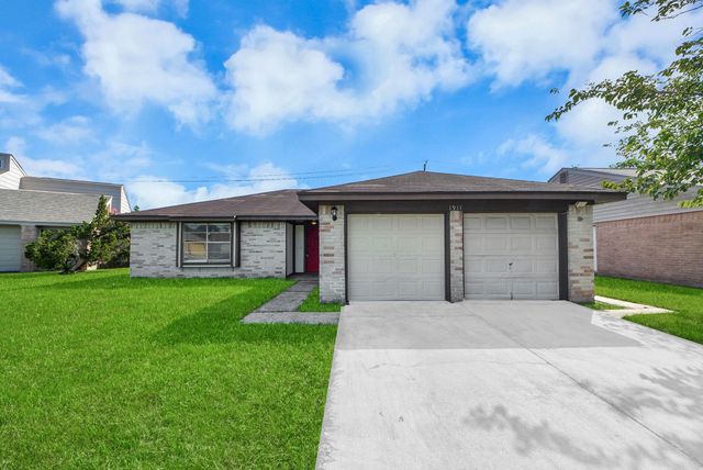 1911 Hammerwood Drive, Missouri City, TX 77489