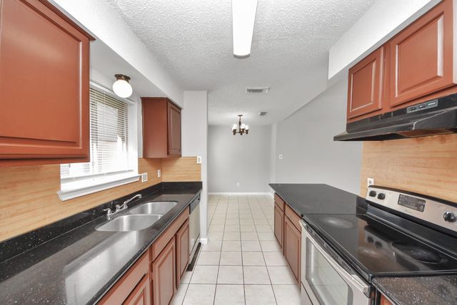1911 Hammerwood Drive, Missouri City, TX 77489