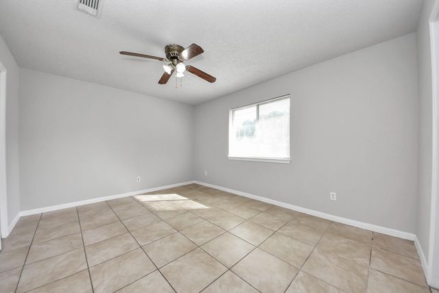 1911 Hammerwood Drive, Missouri City, TX 77489