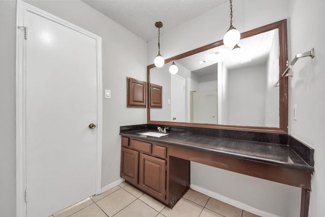 1911 Hammerwood Drive, Missouri City, TX 77489