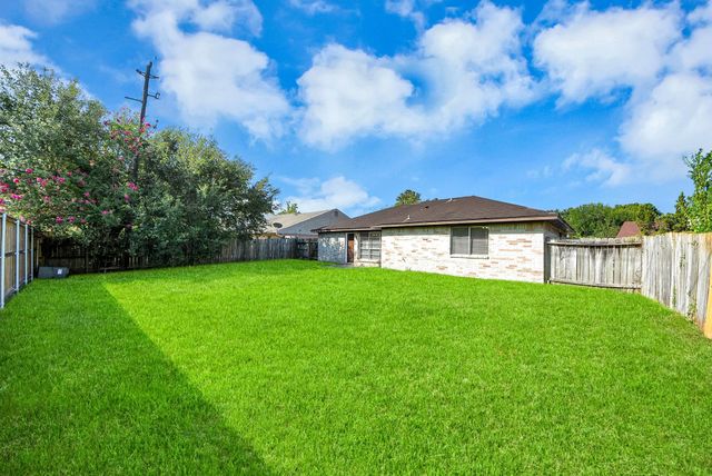 1911 Hammerwood Drive, Missouri City, TX 77489
