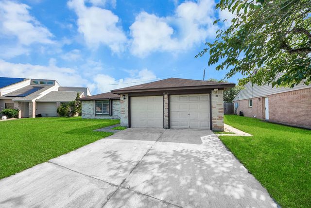 1911 Hammerwood Drive, Missouri City, TX 77489