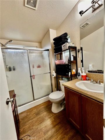 675 W Oakland G2, Hemet, CA 92543