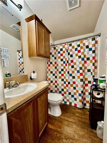 675 W Oakland G2, Hemet, CA 92543