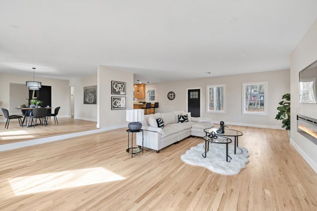 93 Tersana Drive, Easton, CT 06612