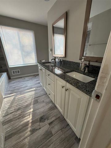 41229 N Central Drive, Sterling Heights, MI 48313