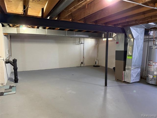 41229 N Central Drive, Sterling Heights, MI 48313