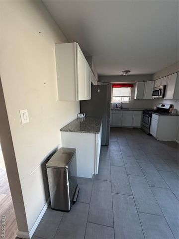 41229 N Central Drive, Sterling Heights, MI 48313