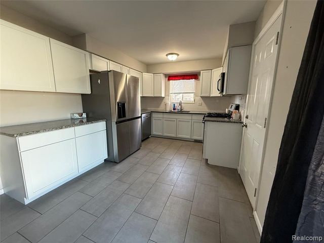 41229 N Central Drive, Sterling Heights, MI 48313