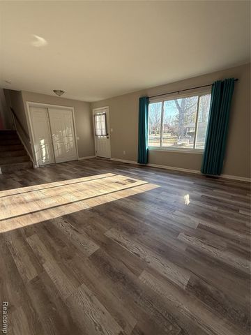 41229 N Central Drive, Sterling Heights, MI 48313