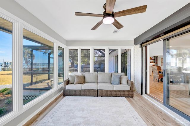 5470 N Shore Rd, Pensacola, FL 32507