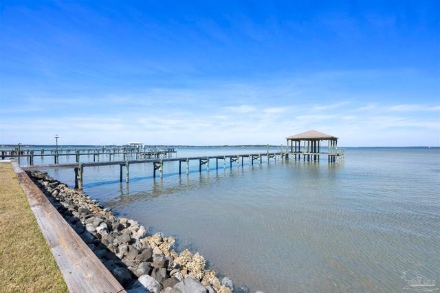 5470 N Shore Rd, Pensacola, FL 32507