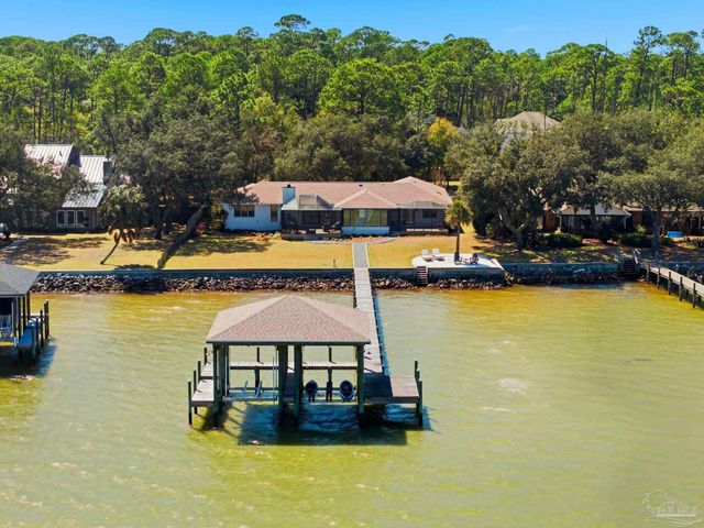 5470 N Shore Rd, Pensacola, FL 32507