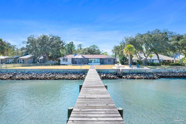 5470 N Shore Rd, Pensacola, FL 32507